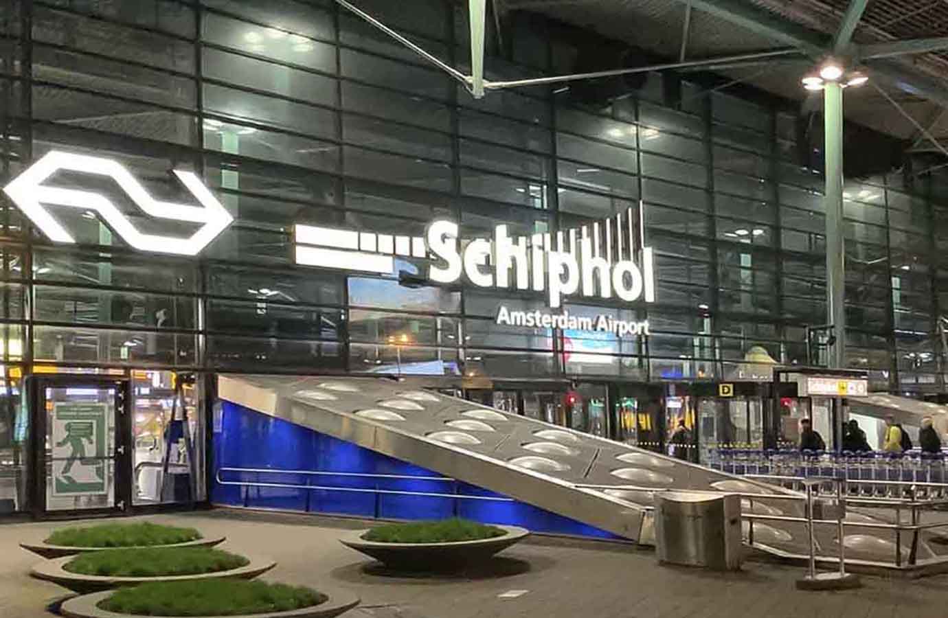 Amersfoort Airport versus Amsterdam Airport: Hoe kies je de beste vlucht?