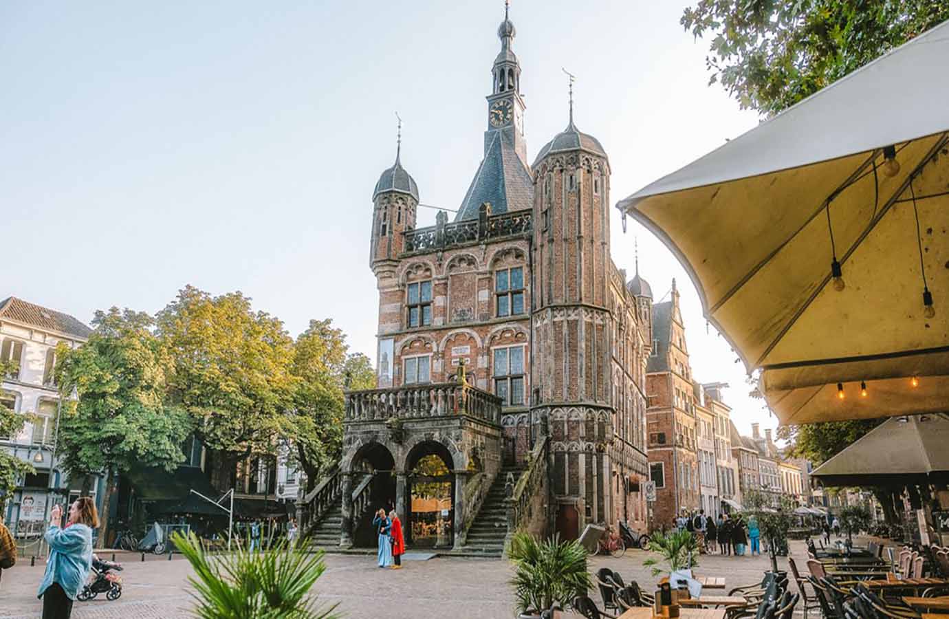 Deventer’s Art Journey: The Collision of Modern Art and Ancient Culture